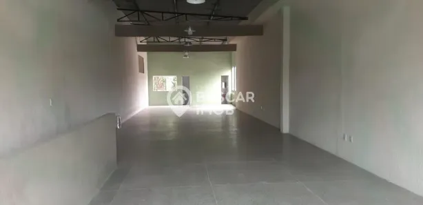Galpão / Depósito / Armazém para alugar, 340m² no Portão, Lauro de Freitas