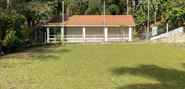 Fazenda / Sítio / Chácara com 2 Quartos à venda, 1162m² no , Igaratá
