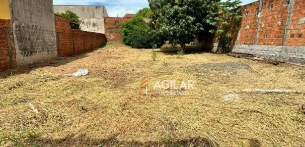 Terreno / Lote / Condomínio à venda, 302m² no Leonor, Londrina