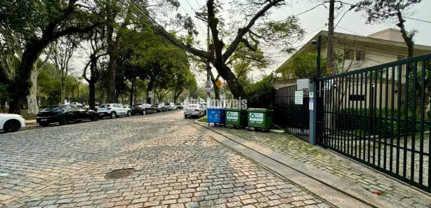 Casa de Vila com 4 Quartos à venda, 350m² no Jardim Luzitânia, São Paulo