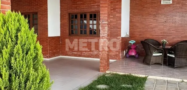 Loja / Salão / Ponto Comercial com 4 Quartos para alugar, 400m² no Centro, Petrolina