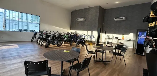 Loja / Salão / Ponto Comercial à venda, 250m² no Lagoa Nova, Natal