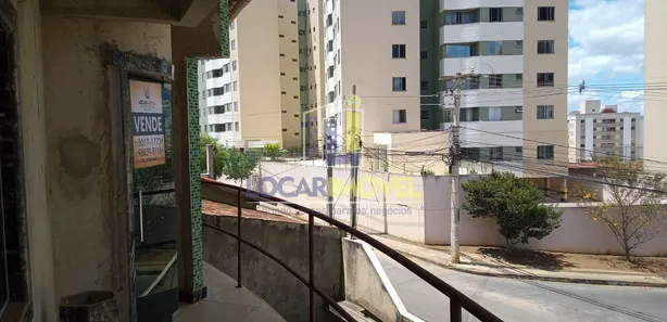 Sobrado com 3 Quartos à venda, 200m² no Candeias, Vitória da Conquista