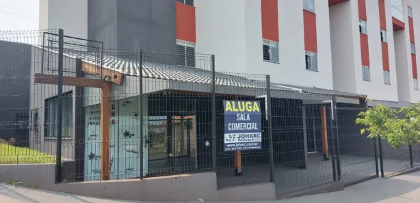 Loja / Salão / Ponto Comercial para alugar, 60m² no Loteamento Residencial Villágio Di Roma, Apucarana