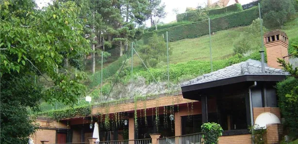 Casa de Condomínio com 5 Quartos para alugar, 380m² no Lot Véu da Noiva, Campos do Jordão