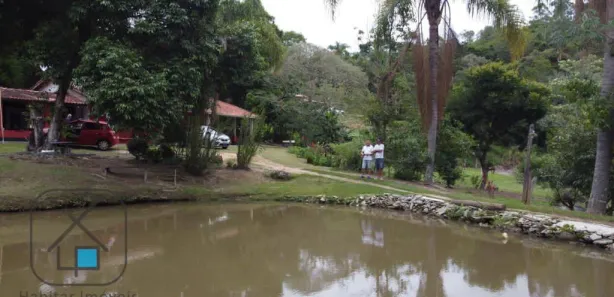 Fazenda / Sítio / Chácara com 3 Quartos à venda, 52000m² no Paião, Guararema