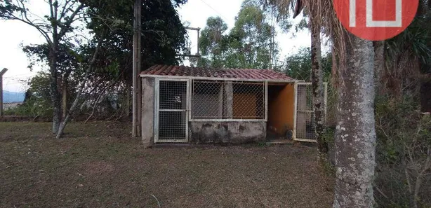 Fazenda / Sítio / Chácara com 3 Quartos para alugar, 335m² no , Bragança Paulista