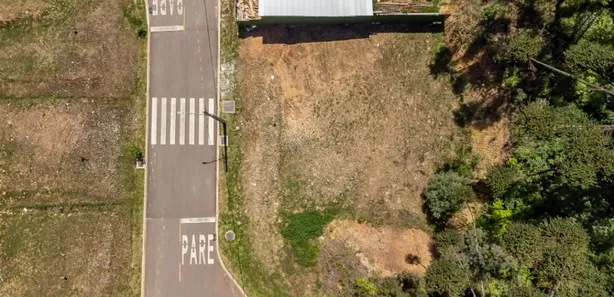 Terreno / Lote / Condomínio à venda, 128m² no Santa Cândida, Curitiba