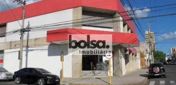 Prédio Inteiro à venda, 1240m² no Centro, Bauru