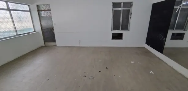 Loja / Salão / Ponto Comercial para alugar, 130m² no Centro, Duque de Caxias