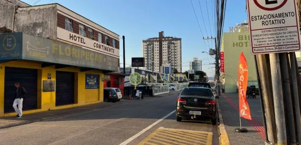 Loja / Salão / Ponto Comercial à venda, 225m² no Capoeiras, Florianópolis