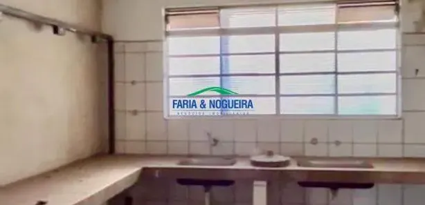 Loja / Salão / Ponto Comercial para alugar, 231m² no Zona Central, Rio Claro