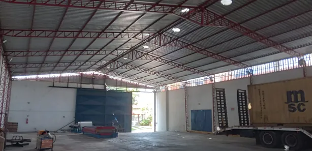 Galpão / Depósito / Armazém para alugar, 800m² no Flores, Manaus