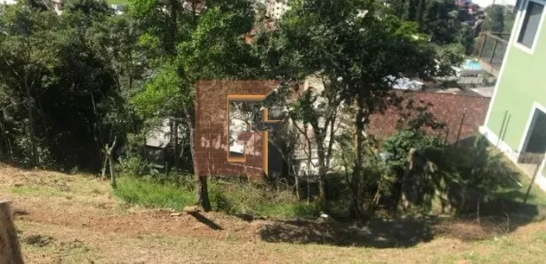 Terreno / Lote / Condomínio à venda, 675m² no Bingen, Petrópolis