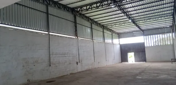Galpão / Depósito / Armazém para alugar, 350m² no Flores, Manaus