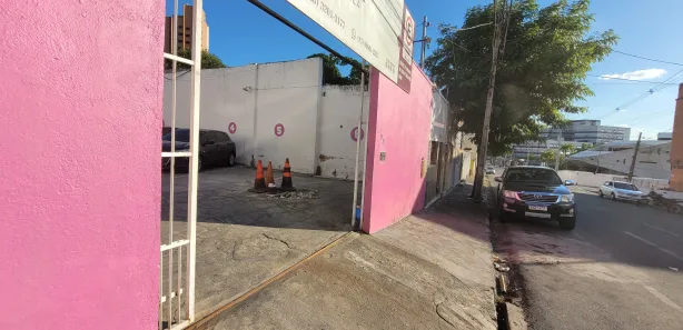 Loja / Salão / Ponto Comercial com 3 Quartos à venda, 343m² no Centro, Campina Grande
