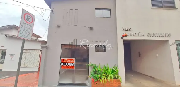 Loja / Salão / Ponto Comercial para alugar, 207m² no Centro, Arapongas