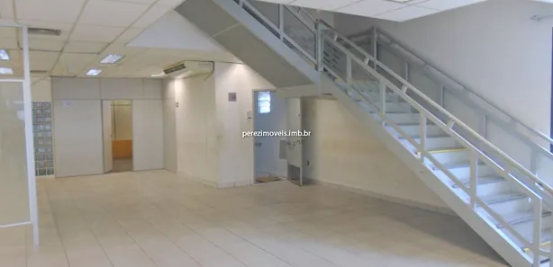Casa Comercial para alugar, 1071m² no Centro, Poá