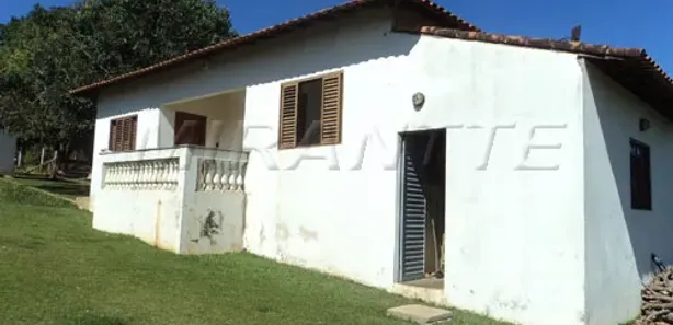 Fazenda / Sítio / Chácara com 5 Quartos à venda, 300m² no Centro, Boituva