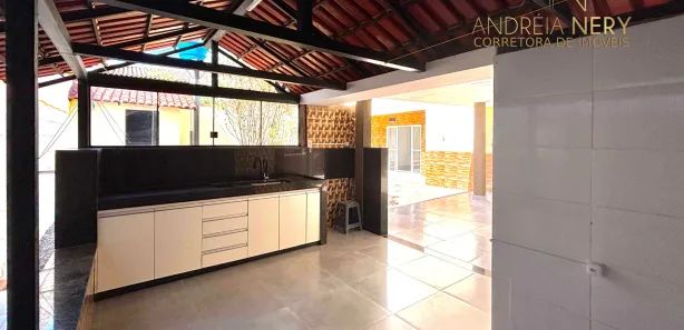 Casa de Condomínio com 2 Quartos para alugar, 250m² no Região dos Lagos, Brasília