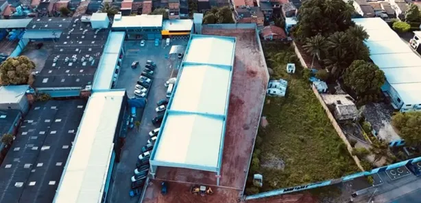 Galpão / Depósito / Armazém para alugar, 1400m² no Portão, Lauro de Freitas