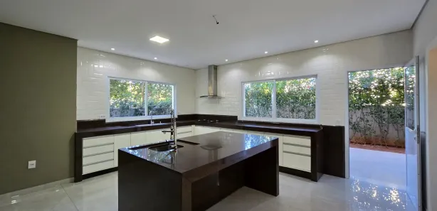 Casa de Condomínio com 4 Quartos para alugar, 272m² no Portal do Bosque, Louveira