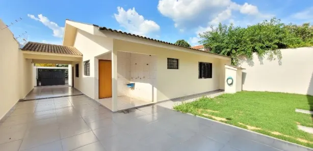 Casa com 3 Quartos para alugar, 209m² no Parque Residencial Quebec, Maringá
