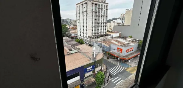 Conjunto Comercial / Sala para alugar, 40m² no Aterrado, Volta Redonda