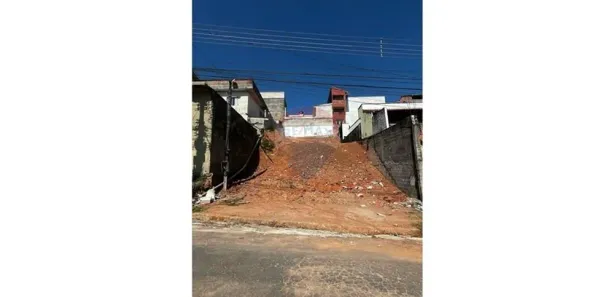 Terreno / Lote / Condomínio à venda, 260m² no Arujamérica, Arujá