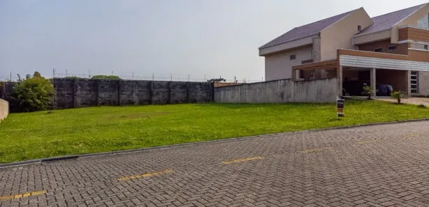 Terreno / Lote / Condomínio à venda, 876m² no Santa Felicidade, Curitiba