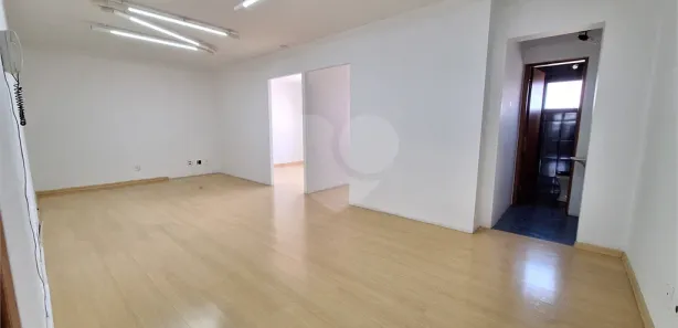 Conjunto Comercial / Sala para alugar, 50m² no Pinheirinho, Vinhedo