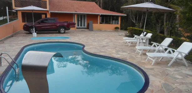Fazenda / Sítio / Chácara com 6 Quartos à venda, 2137m² no , Ibiúna