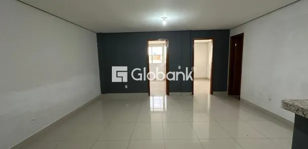 Apartamento com 2 Quartos para alugar, 50m² no Monte Alegre, Montes Claros