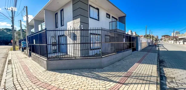 Sobrado com 3 Quartos à venda, 100m² no Itacolomi, Balneário Piçarras