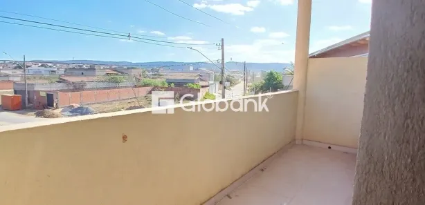Apartamento com 3 Quartos para alugar, 115m² no Canelas, Montes Claros