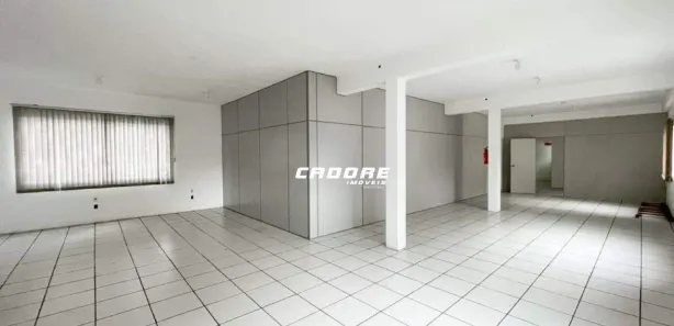 Conjunto Comercial / Sala para alugar, 150m² no Água Verde, Blumenau