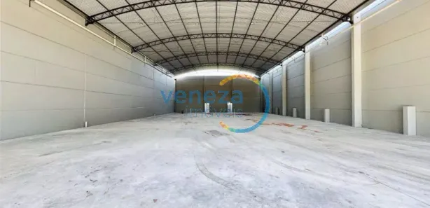 Galpão / Depósito / Armazém para alugar, 800m² no Conjunto Habitacional Collor de Melo, Cambé