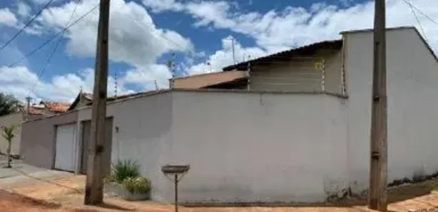 Casa com 2 Quartos à venda, 250m² no Setor dos Bancários, Inhumas