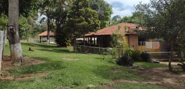 Fazenda / Sítio / Chácara com 3 Quartos à venda, 8500m² no Centro, Florestal