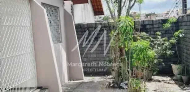 Casa com 4 Quartos à venda, 245m² no Palmeira, Campina Grande
