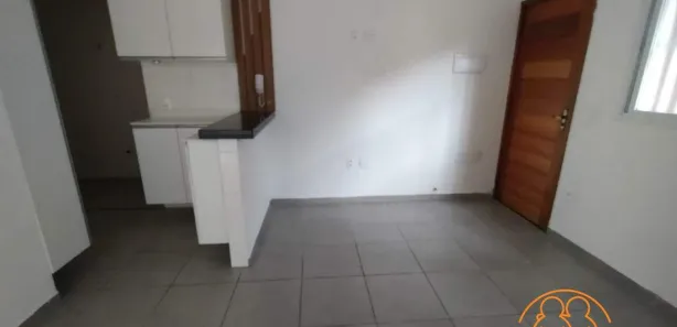 Casa com 2 Quartos para alugar, 47m² no Vila São Jorge, São Vicente