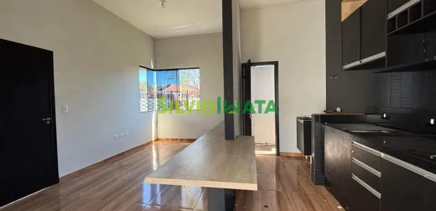 Casa com 2 Quartos para alugar, 54m² no Residencial Arezzo, Maringá