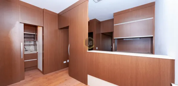 Conjunto Comercial / Sala para alugar, 37m² no Centro, Curitiba