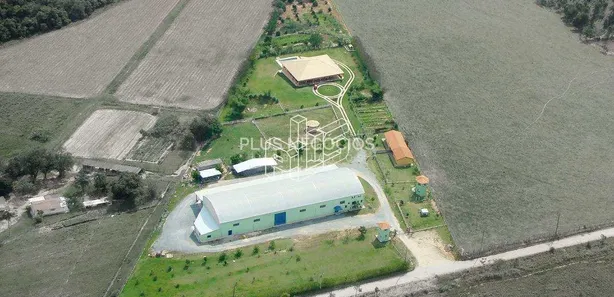 Galpão / Depósito / Armazém para venda ou aluguel, 2800m² no Itapeva, Votorantim