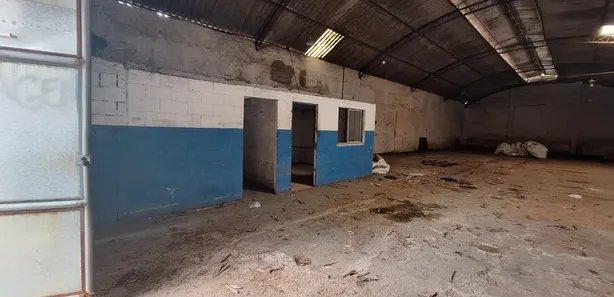 Galpão / Depósito / Armazém para alugar, 300m² no Porto da Pedra, São Gonçalo