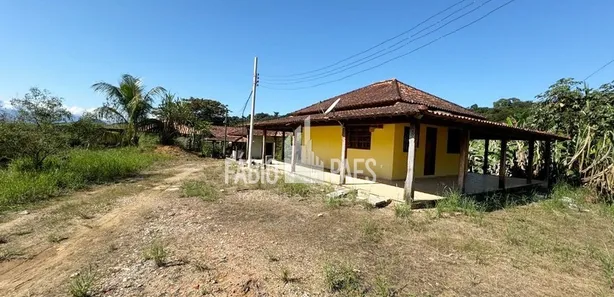 Fazenda / Sítio / Chácara com 2 Quartos à venda, 372000m² no Maraporã, Cachoeiras de Macacu