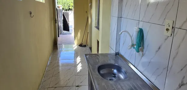 Kitnet com 1 Quarto para alugar, 40m² no Covanca, São Gonçalo