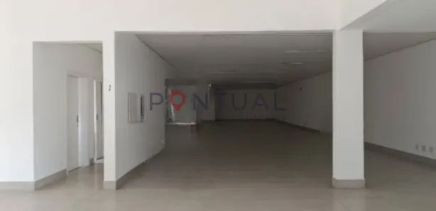 Loja / Salão / Ponto Comercial para alugar, 300m² no Centro, Marília