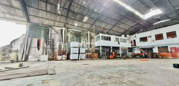 Galpão / Depósito / Armazém à venda, 1630m² no Ilha da Conceição, Niterói