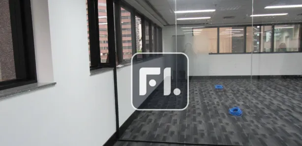 Conjunto Comercial / Sala para venda ou aluguel, 110m² no Vila Olímpia, São Paulo
